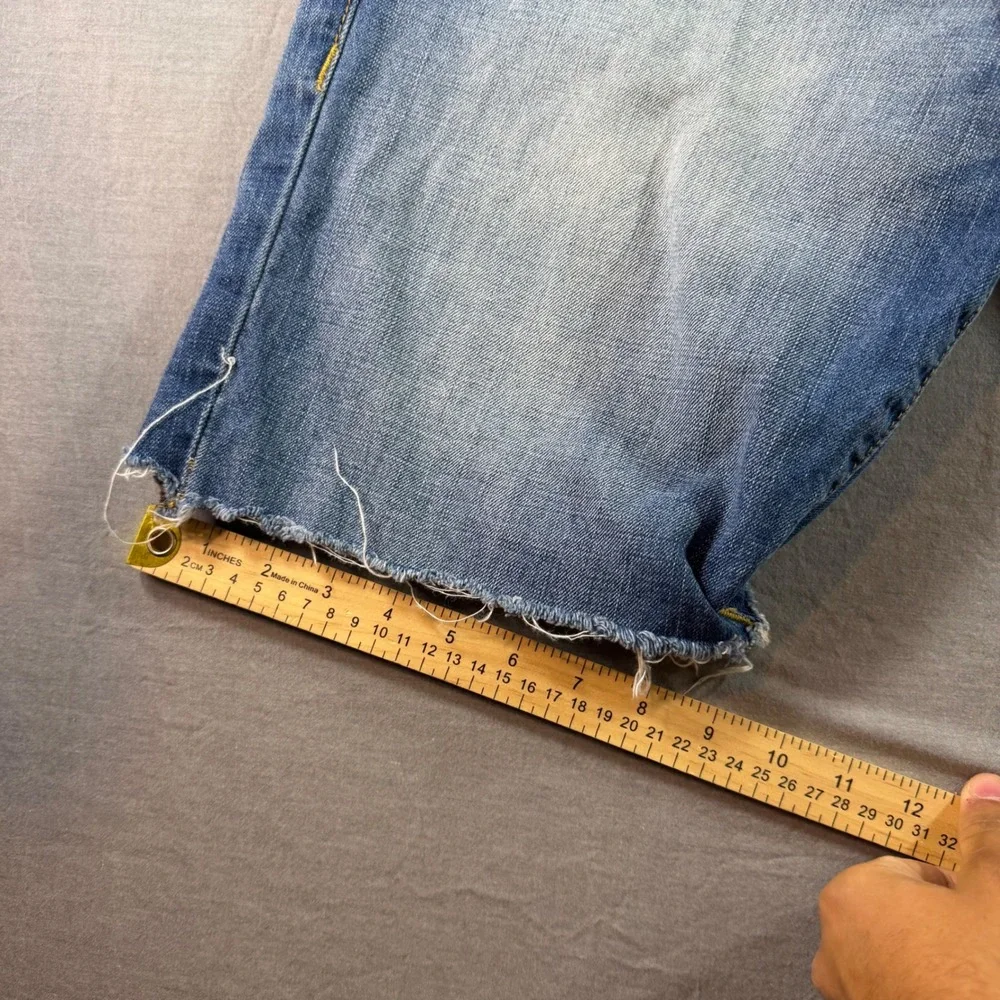 True Religion Ricky Denim Shorts Mens 36 Blue Relaxed Cut Off Distressed EUC